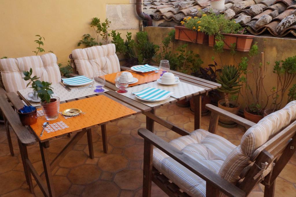 Risveglio Ibleo Acomodação com café da manhã Ragusa Exterior foto